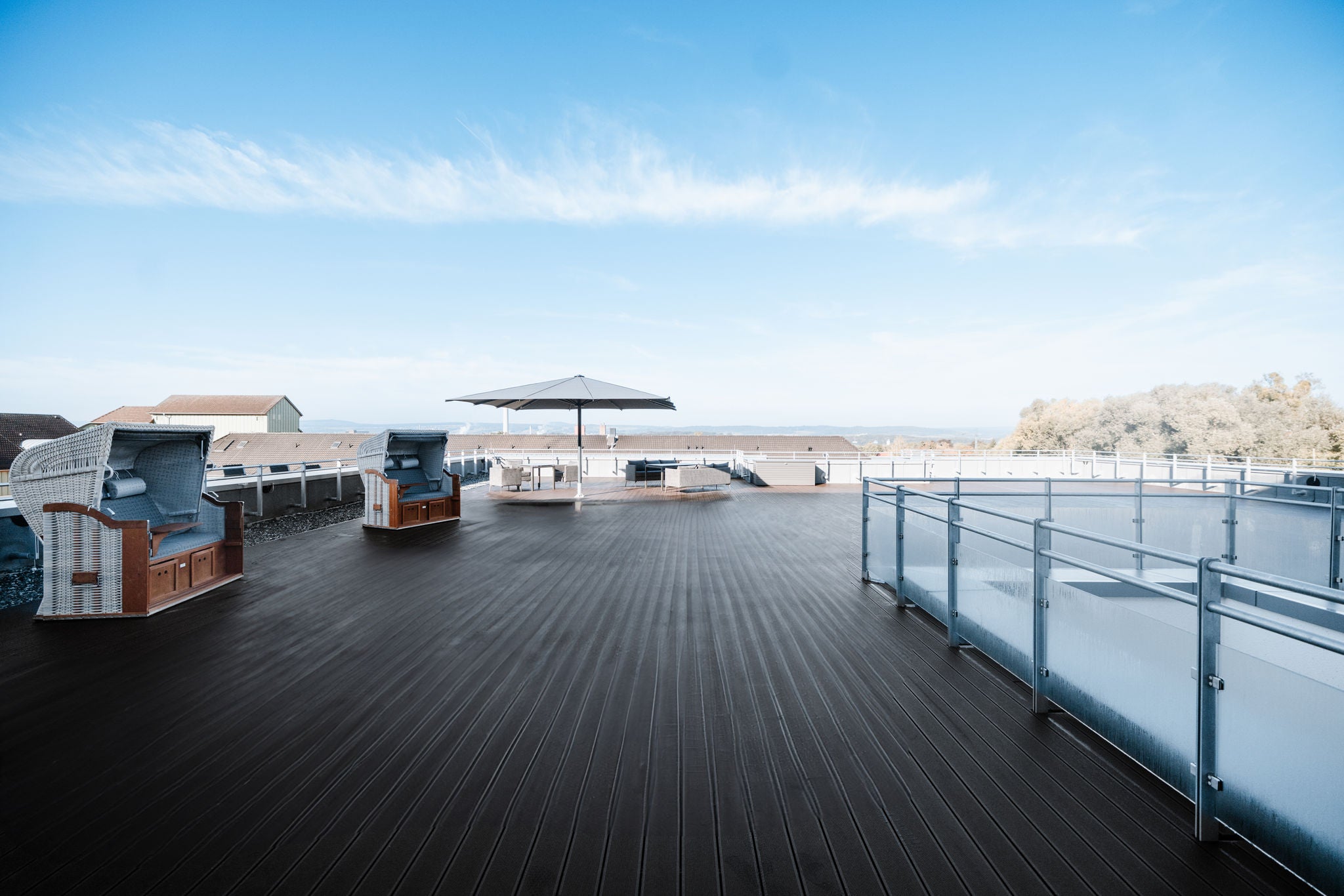 Dachterrasse der Komfortstation - Ev. Krankenhaus Göttingen-Weende