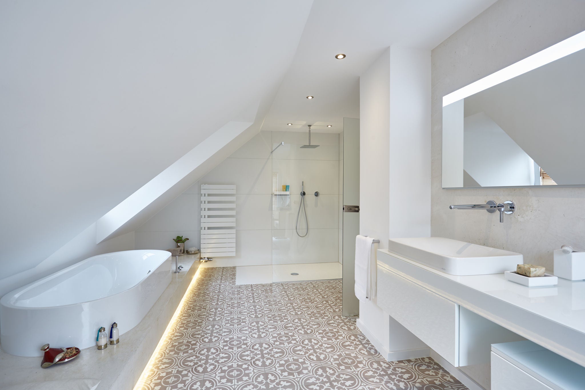 Bathroom with KEUCO equipment in a private house in Krefeld