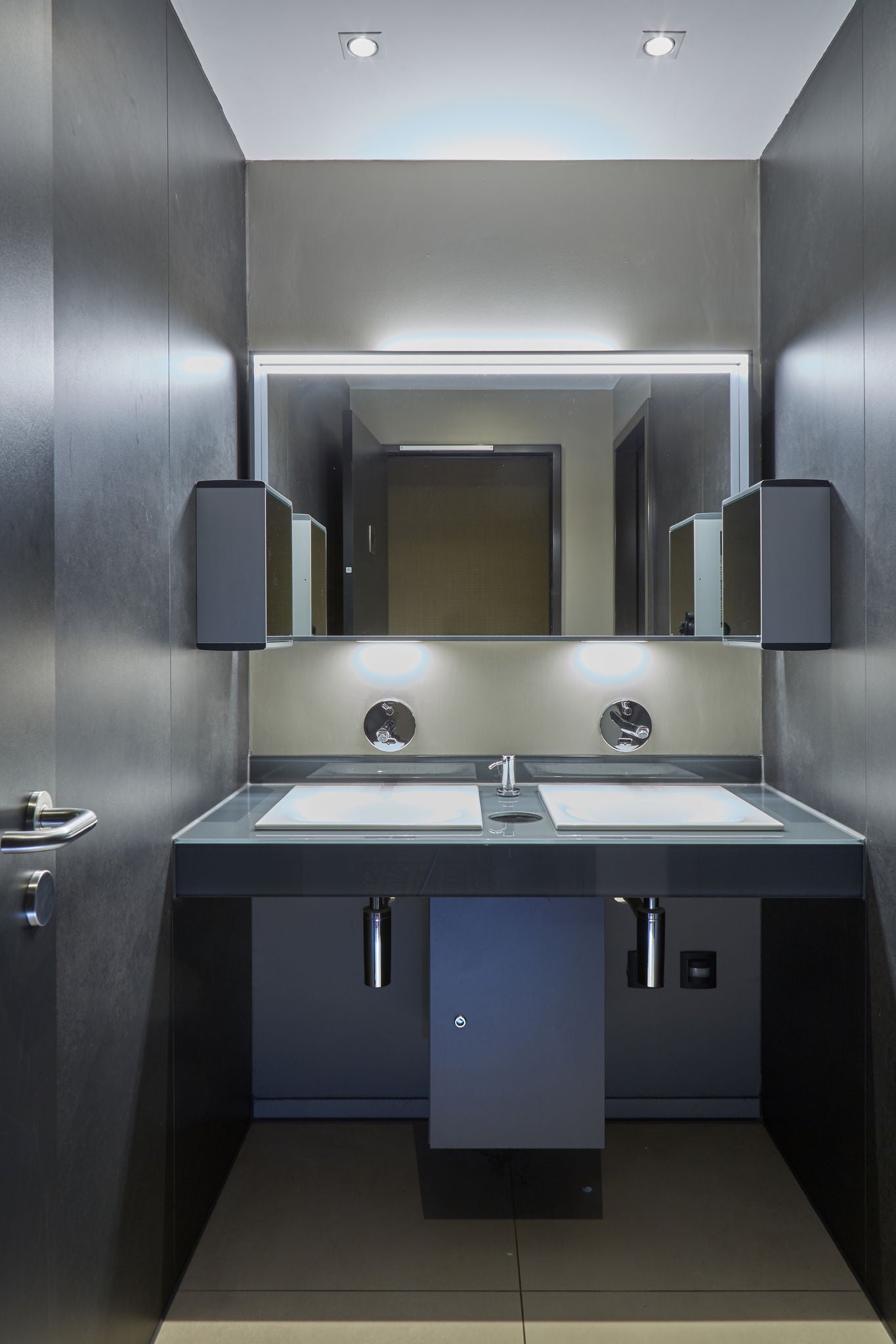 Doppelwaschtisch im Hotel Le Meridien