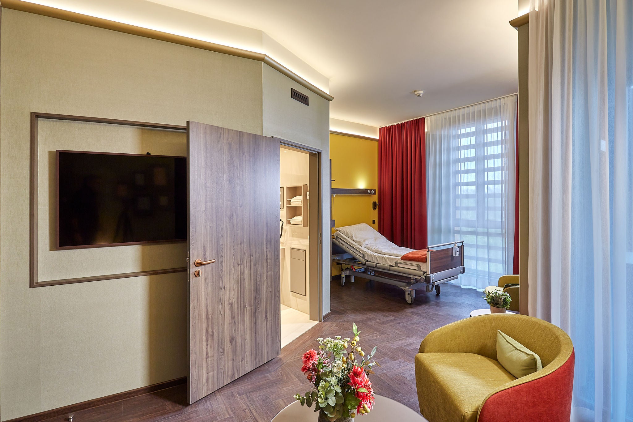 Patient rooms at Waldkliniken Eisenberg