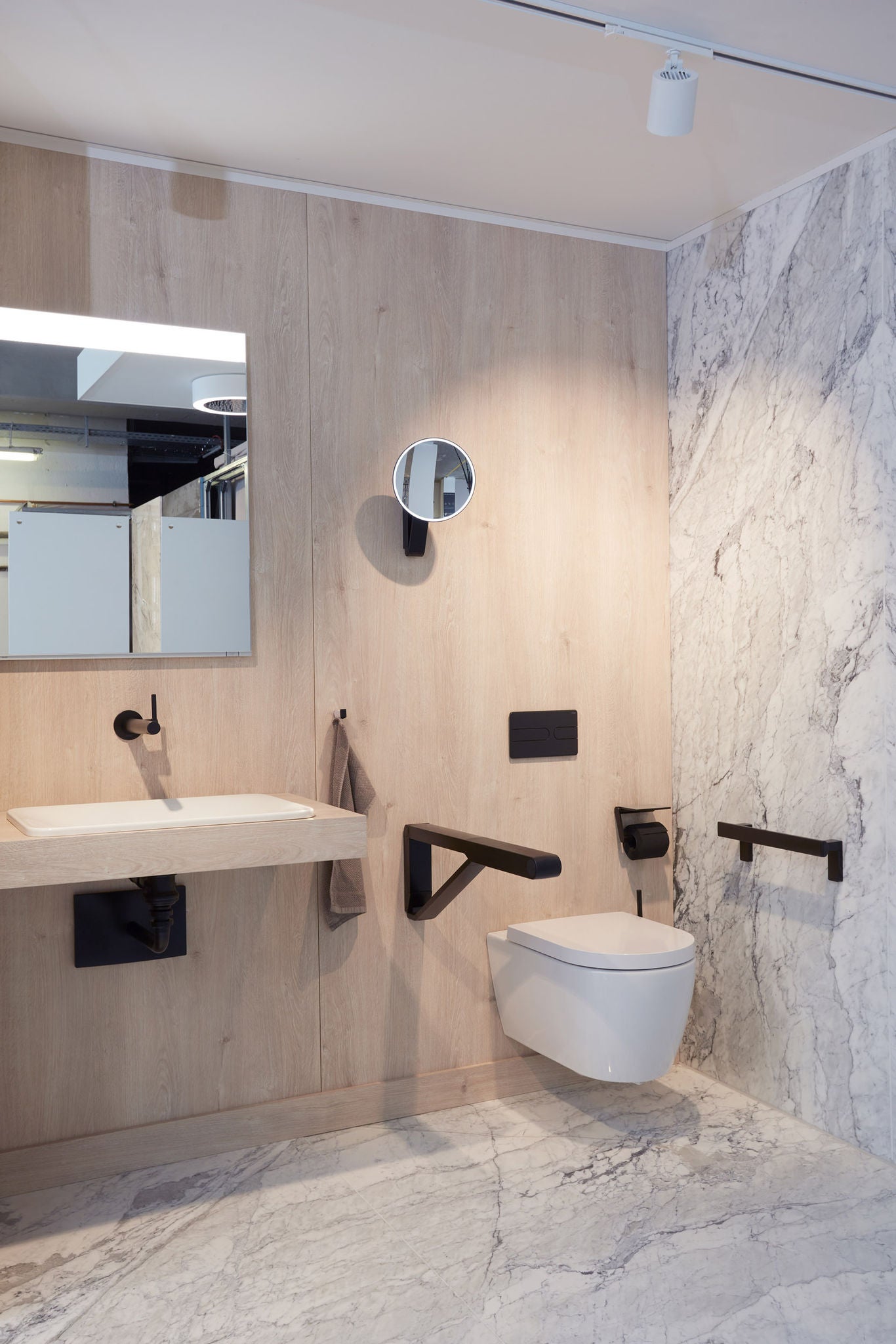 Fertiggestellte systemische Badlösung im Bereich Healthcare PKV