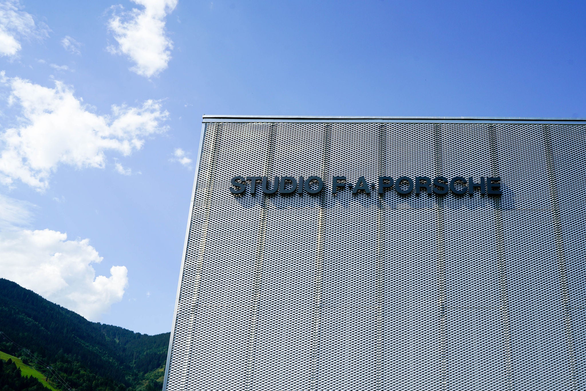 Studio FA Porsche logo on the building